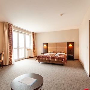 Apartament Hotelowy Delux W Kolobrzegu Ul Kosciuszki 16 Pobyt 7 Nocy 20 Procent Rabatu ,4 Dni 10 Procent Rabatu